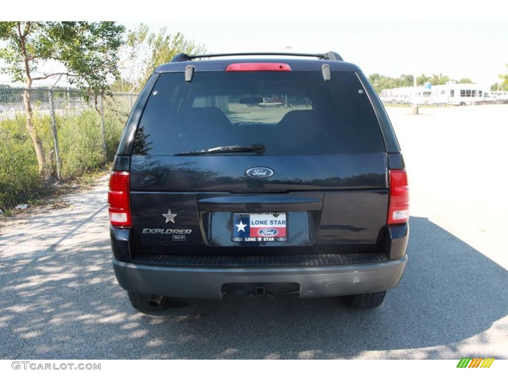 2002 Explorer XLT - Black Clearcoat / Graphite photo #14