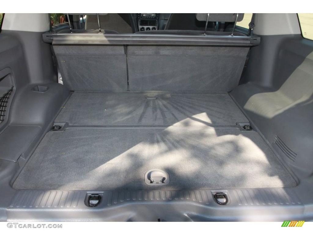 2002 Explorer XLT - Black Clearcoat / Graphite photo #26