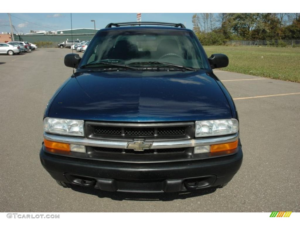 2003 S10 LS ZR5 Crew Cab 4x4 - Indigo Blue Metallic / Graphite photo #2