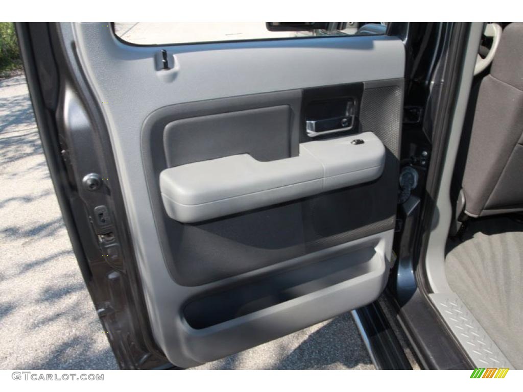2006 F150 XLT SuperCrew - Dark Shadow Grey Metallic / Medium/Dark Flint photo #22