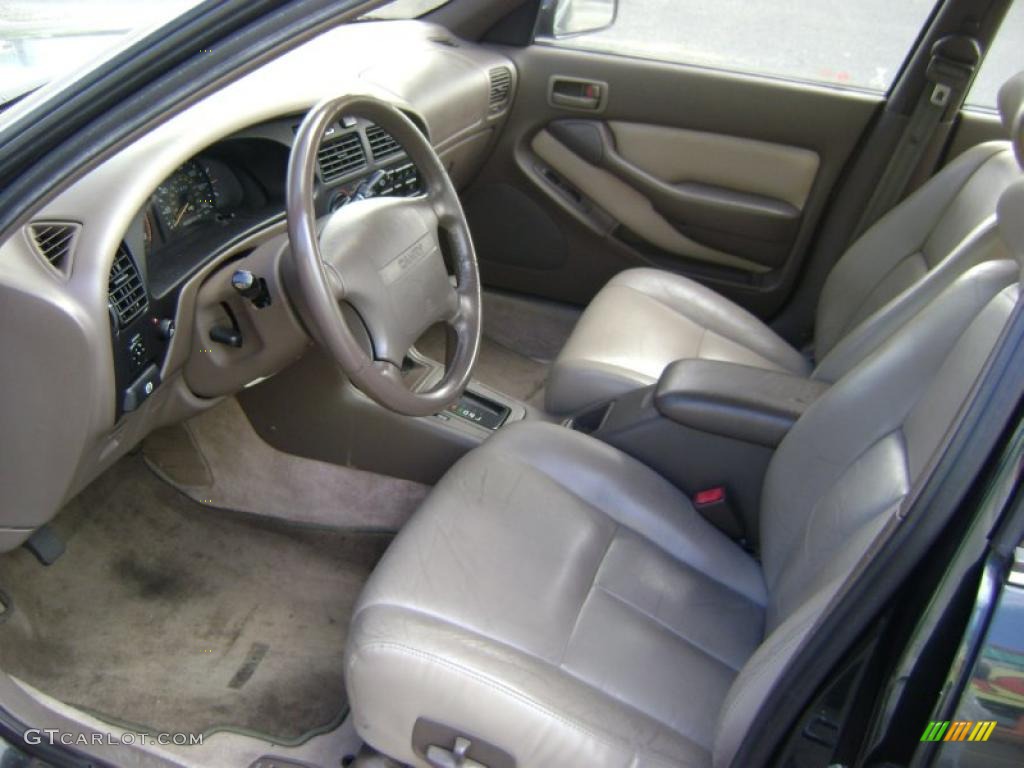 1994 Camry XLE V6 Sedan - Dark Emerald Pearl / Beige photo #9