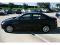 Black - Jetta SE Sedan Photo No. 4