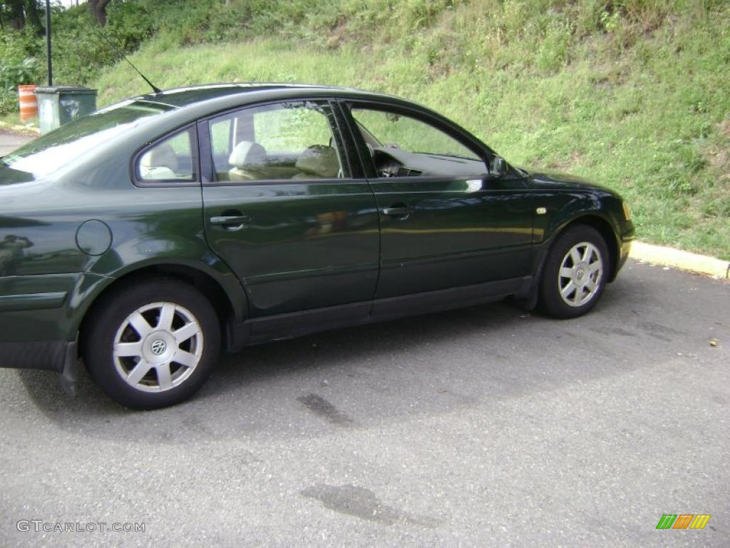 1999 Passat GLS V6 Sedan - Royal Green Pearl / Beige photo #6