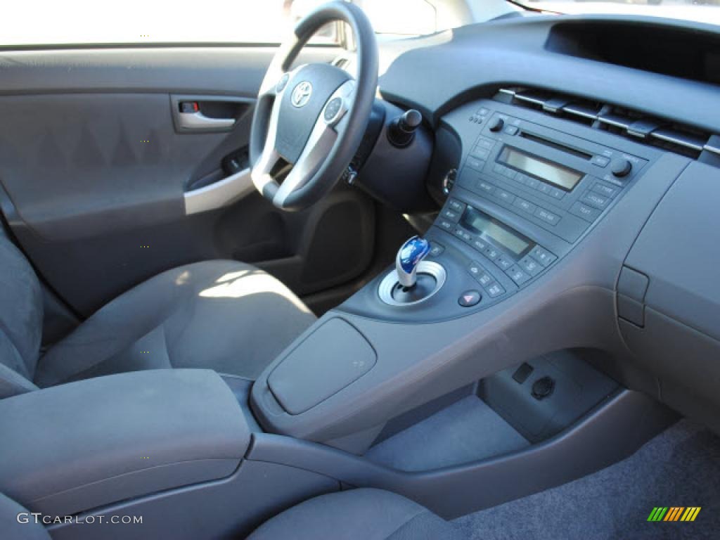 2010 Prius Hybrid II - Barcelona Red Metallic / Dark Gray photo #9