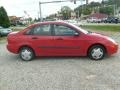 Infra Red - Focus LX Sedan Photo No. 8