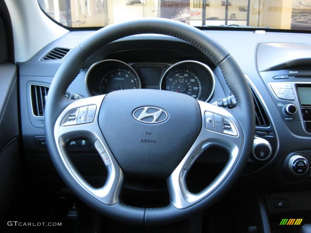2011 Hyundai Tucson Limited Black Steering Wheel Photo #37425762