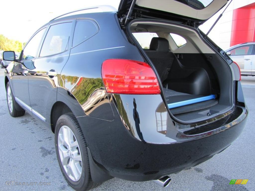 2011 Rogue SL - Wicked Black / Black photo #12