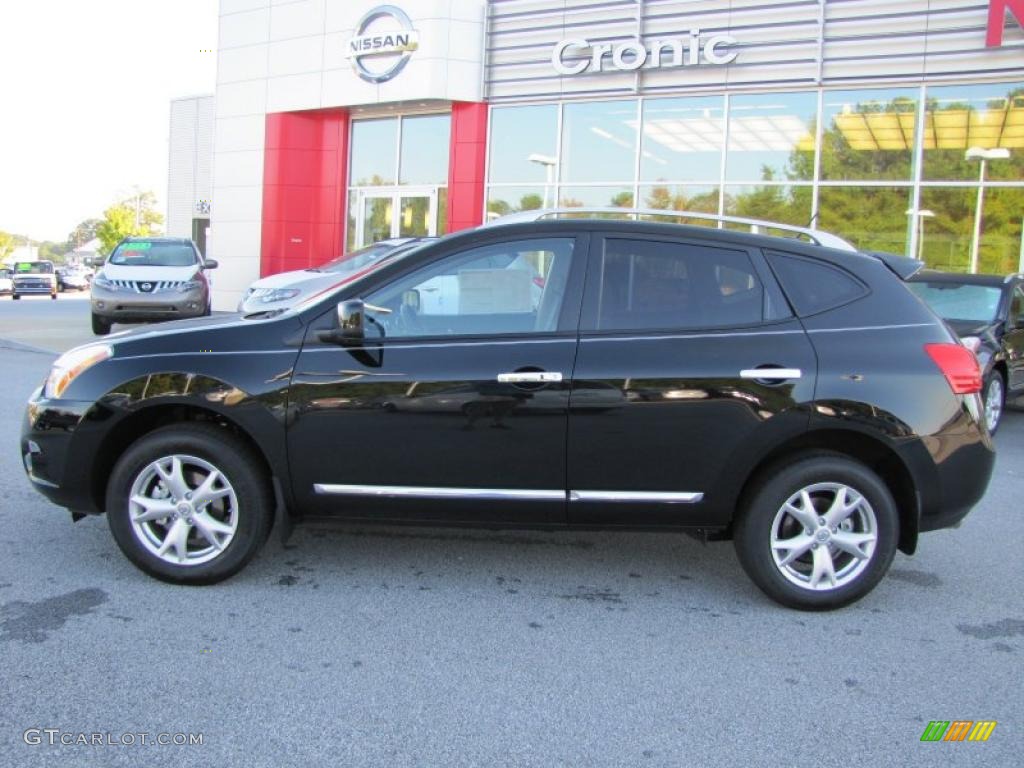 2011 Rogue SV - Wicked Black / Gray photo #2