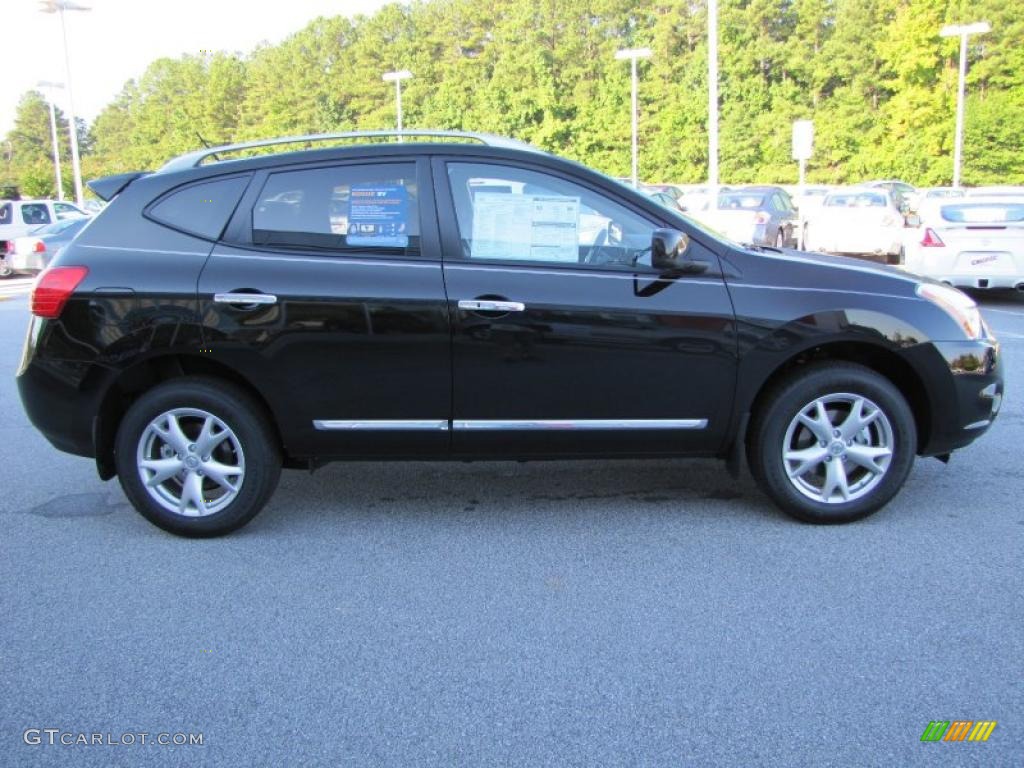 2011 Rogue SV - Wicked Black / Gray photo #6
