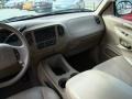 2000 Harvest Gold Metallic Ford Expedition XLT  photo #22