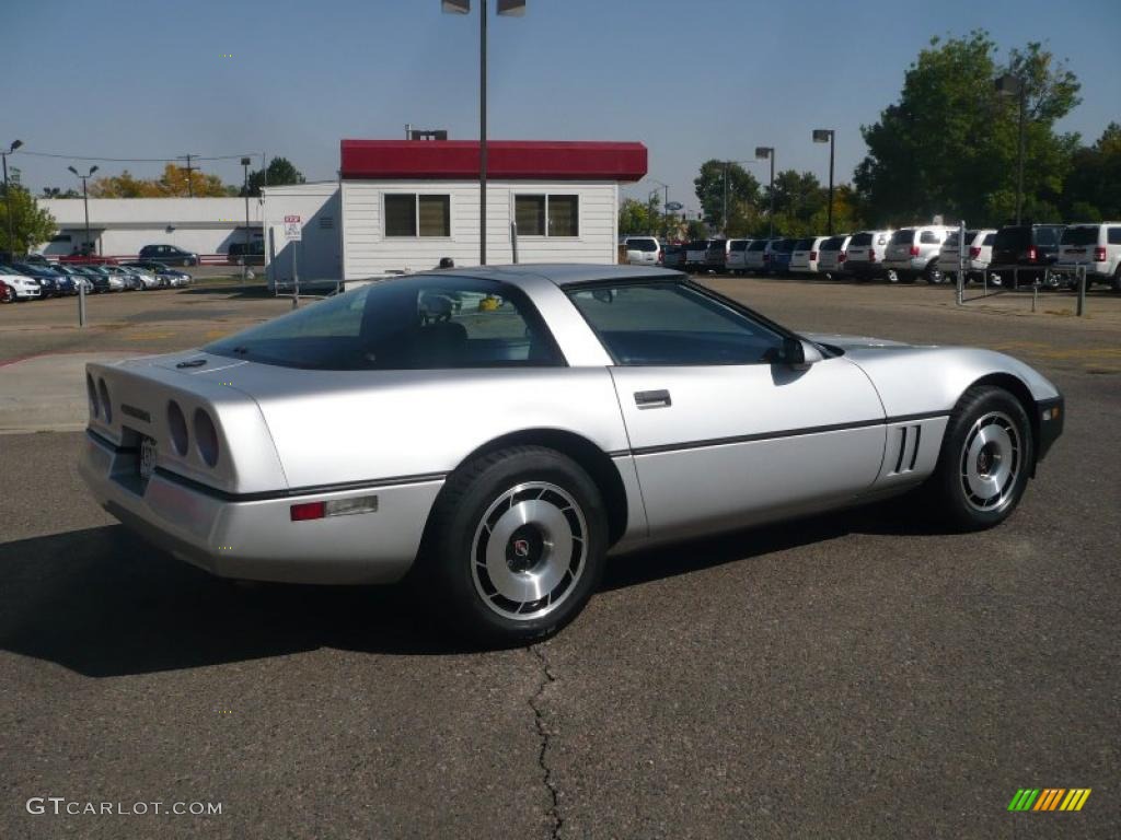 1984 Corvette Coupe - Bright Silver Metallic / Graphite photo #4