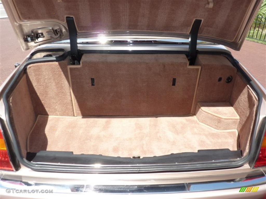 2002 Bentley Azure Standard Azure Model Trunk Photo #37441690
