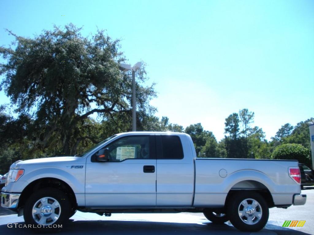 2010 F150 XLT SuperCab - Ingot Silver Metallic / Medium Stone photo #2