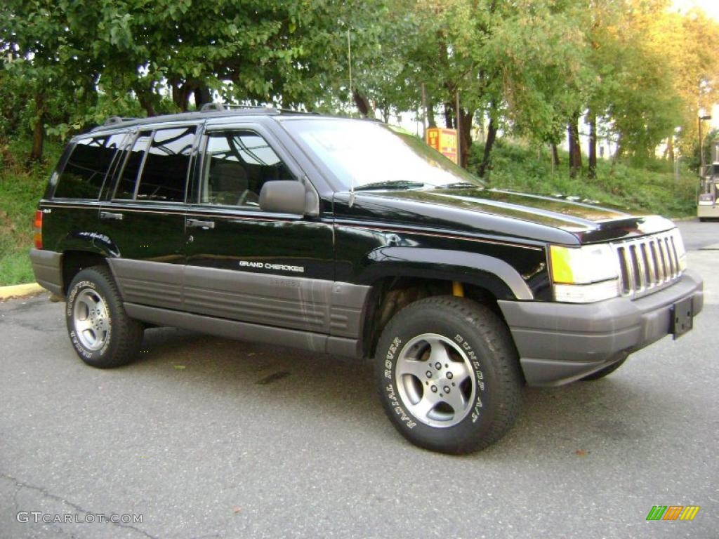 1998 Grand Cherokee Laredo 4x4 - Black / Gray photo #5