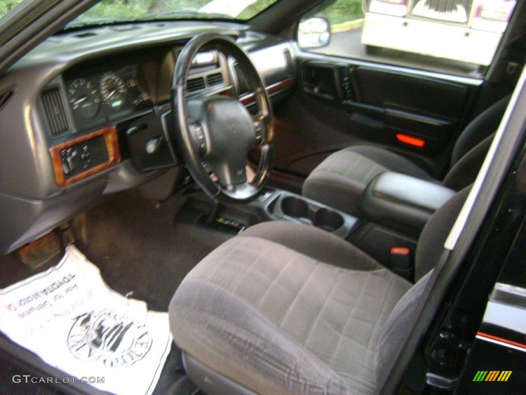 1998 Grand Cherokee Laredo 4x4 - Black / Gray photo #9