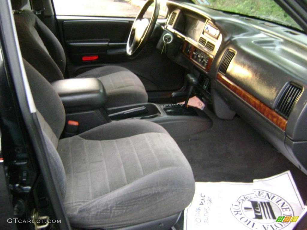 1998 Grand Cherokee Laredo 4x4 - Black / Gray photo #15