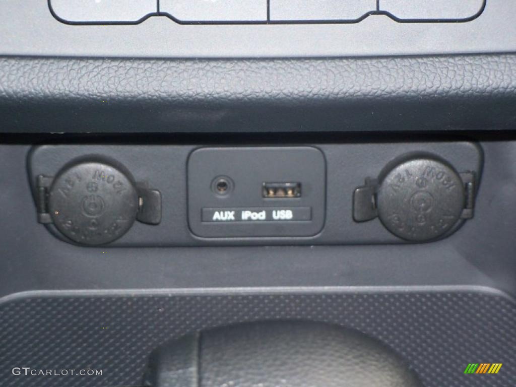 2011 Sportage LX AWD - Bright Silver / Black photo #24