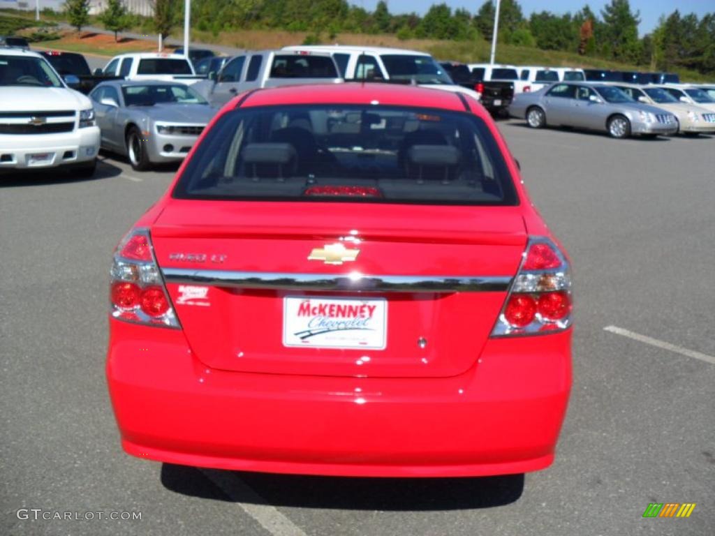 2010 Aveo LT Sedan - Victory Red / Charcoal photo #3