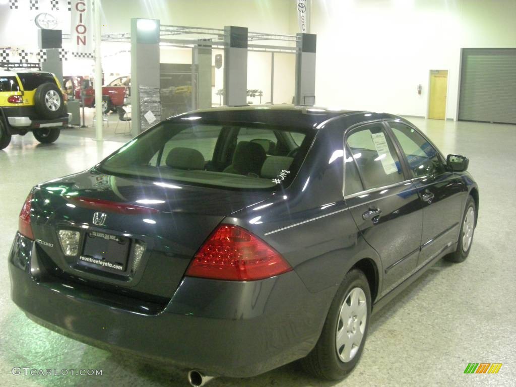 2007 Accord LX Sedan - Graphite Pearl / Black photo #4