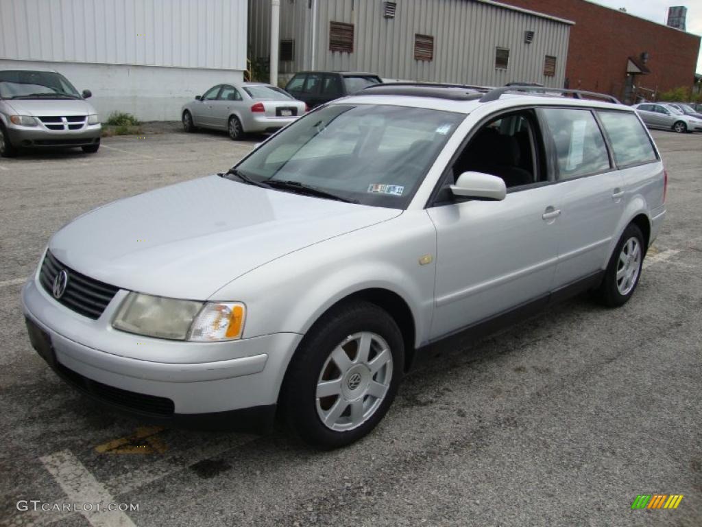 2000 Passat GLS 1.8T Wagon - Satin Silver Metallic / Black photo #2