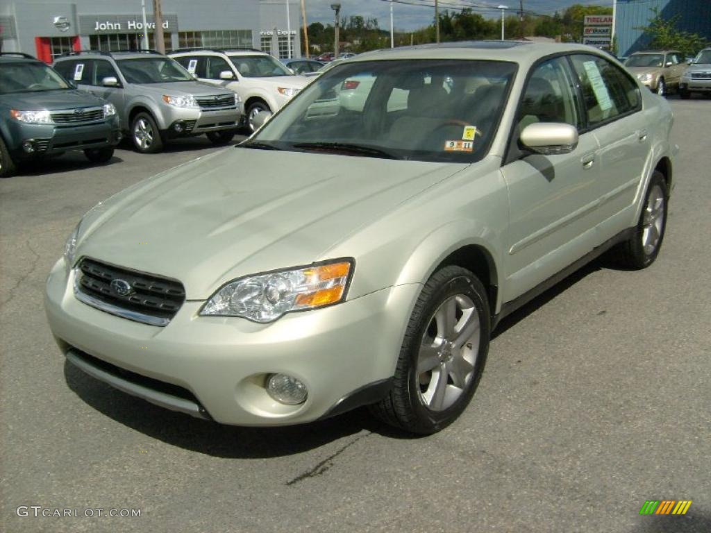 2006 Outback 3.0 R L.L.Bean Edition Sedan - Champagne Gold Opalescent / Taupe photo #3