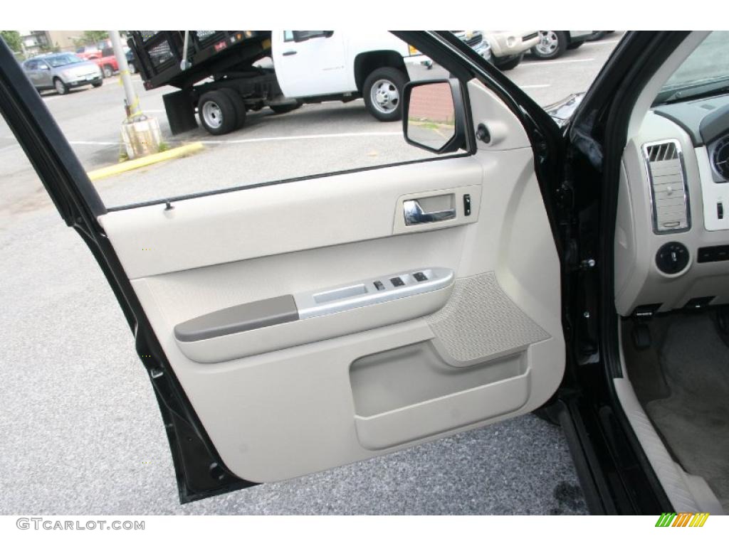 2008 Mariner I4 4WD - Black / Stone photo #13