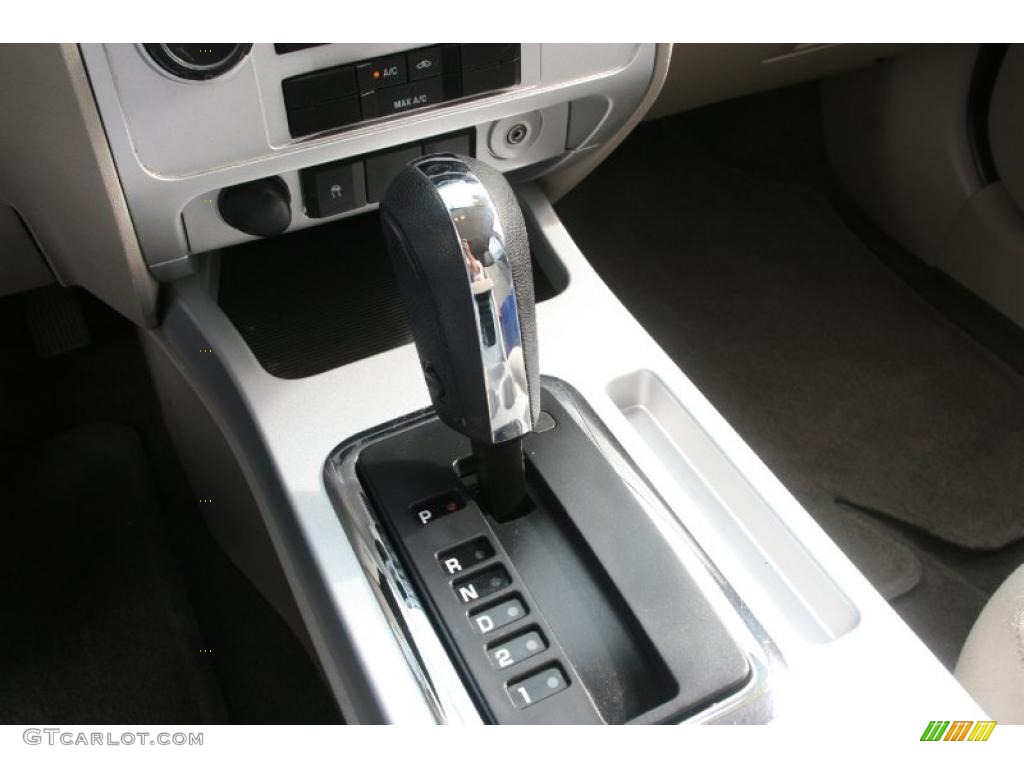 2008 Mariner I4 4WD - Black / Stone photo #17