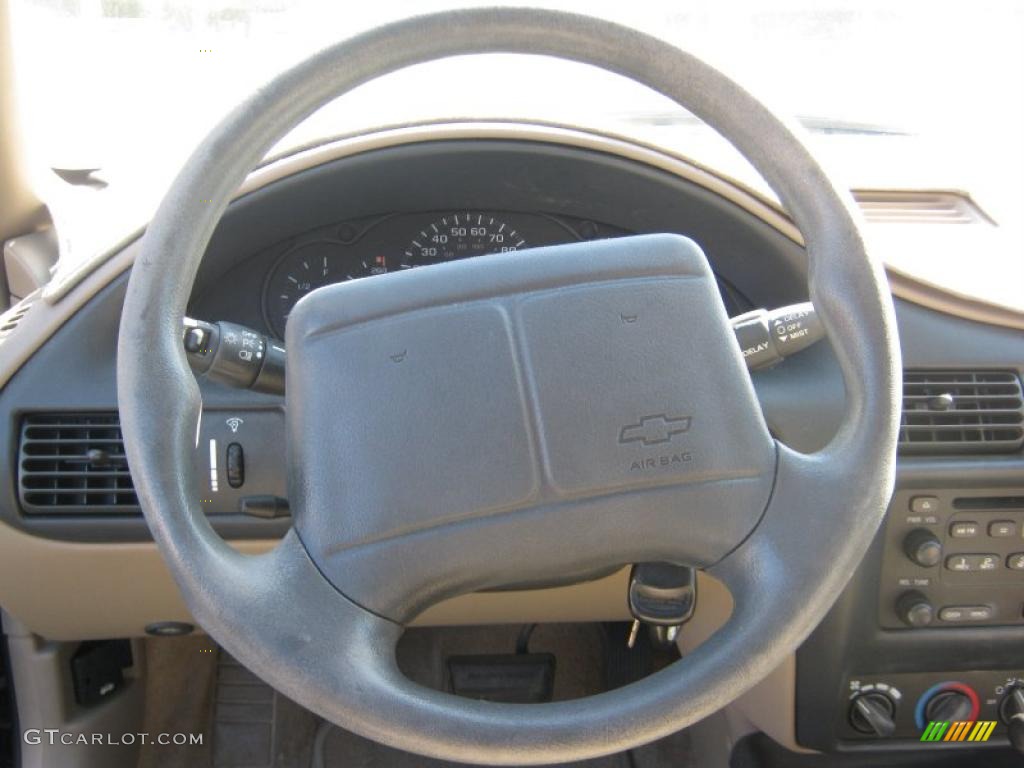 2002 Chevrolet Cavalier LS Sedan Neutral Steering Wheel Photo #37472409