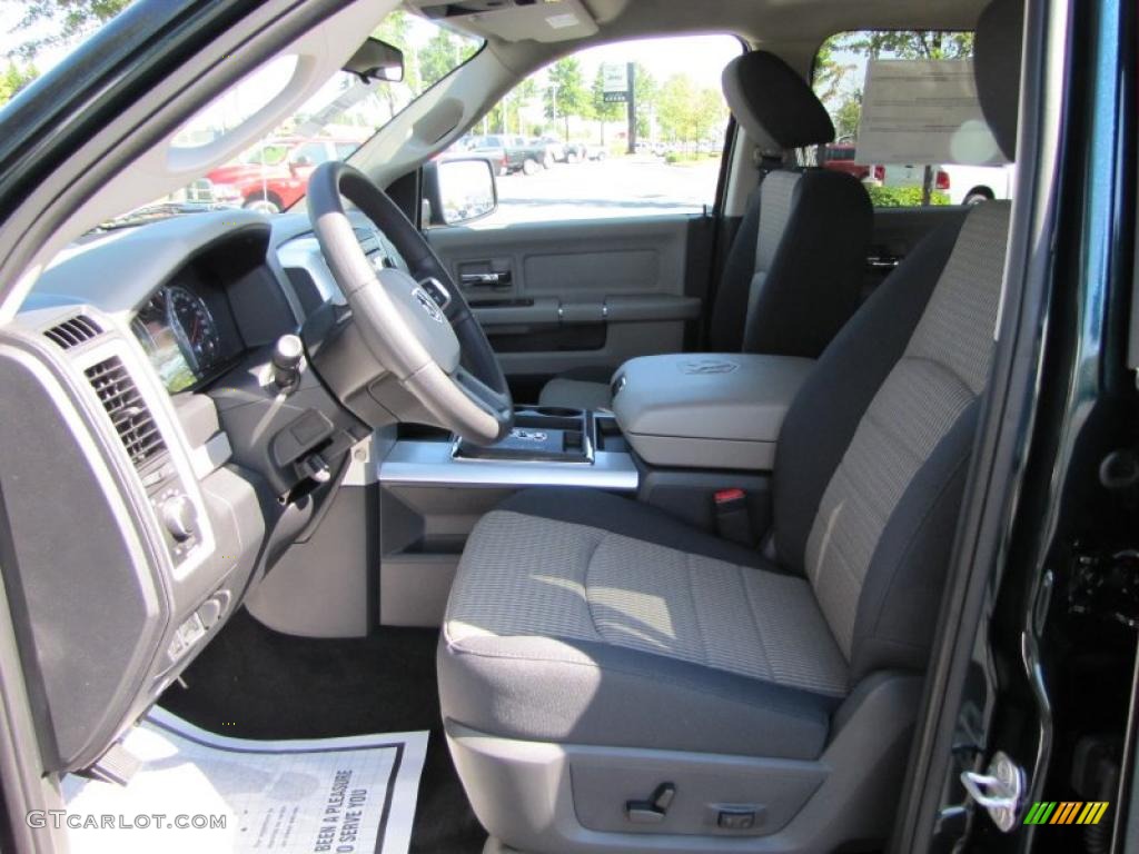 2011 Ram 1500 SLT Crew Cab 4x4 - Hunter Green Pearl / Dark Slate Gray/Medium Graystone photo #7