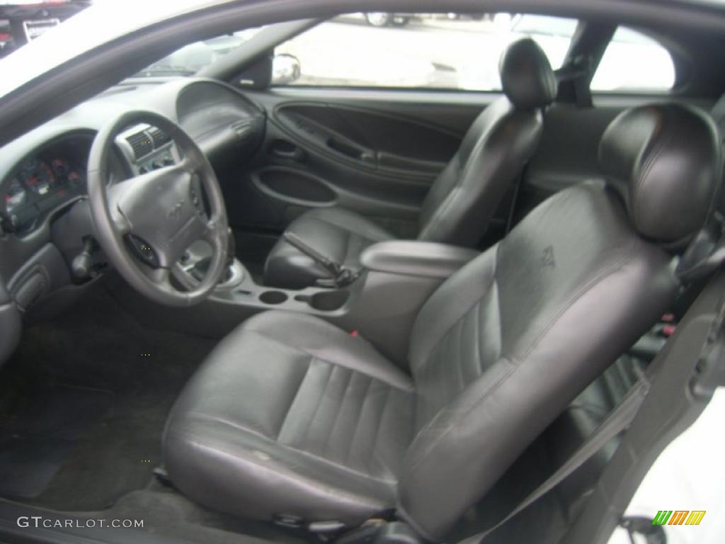 2003 Mustang GT Coupe - Oxford White / Dark Charcoal photo #14