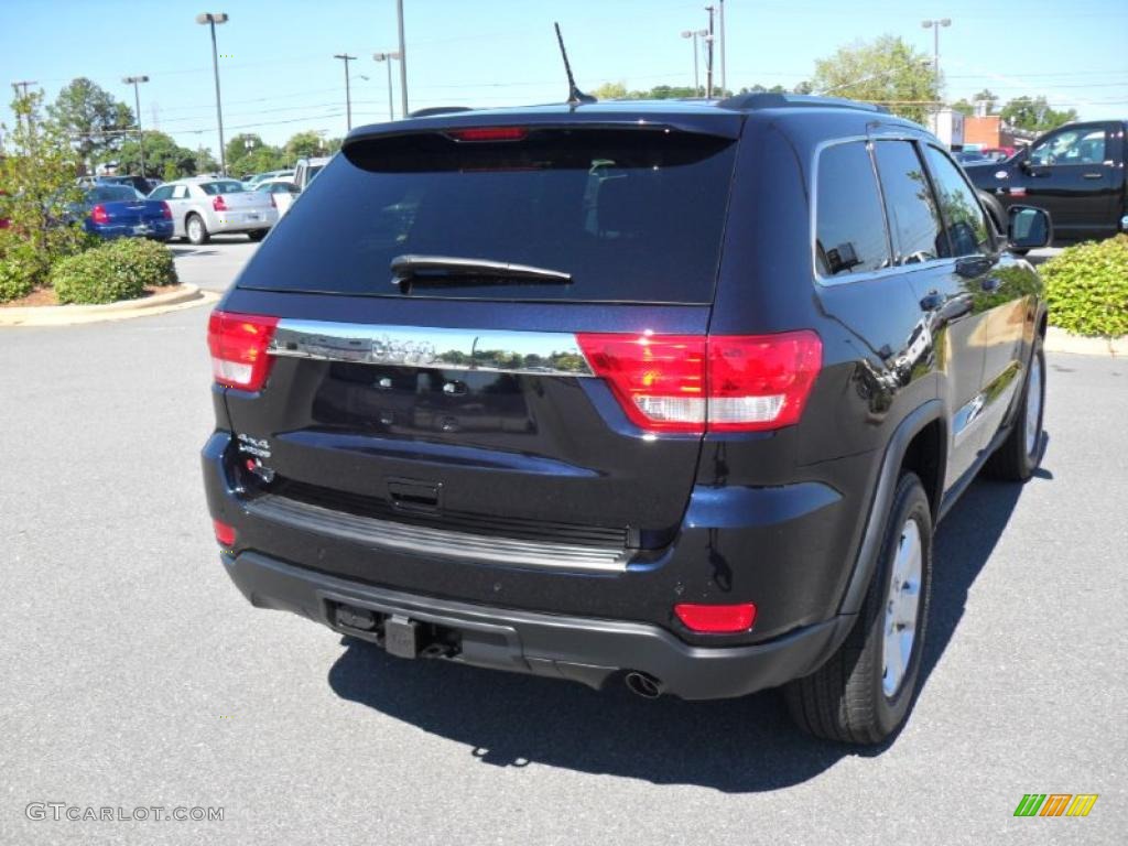 2011 Grand Cherokee Laredo X Package 4x4 - Blackberry Pearl / Black photo #3