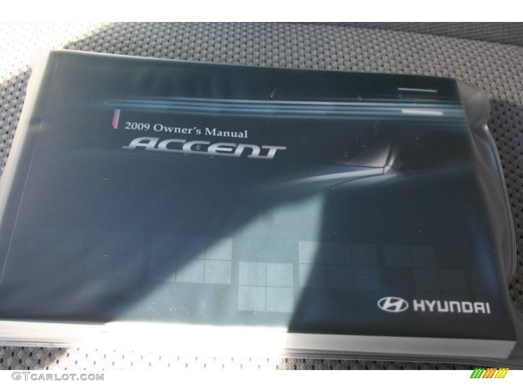 2009 Accent GLS 4 Door - Platinum Silver / Gray photo #4
