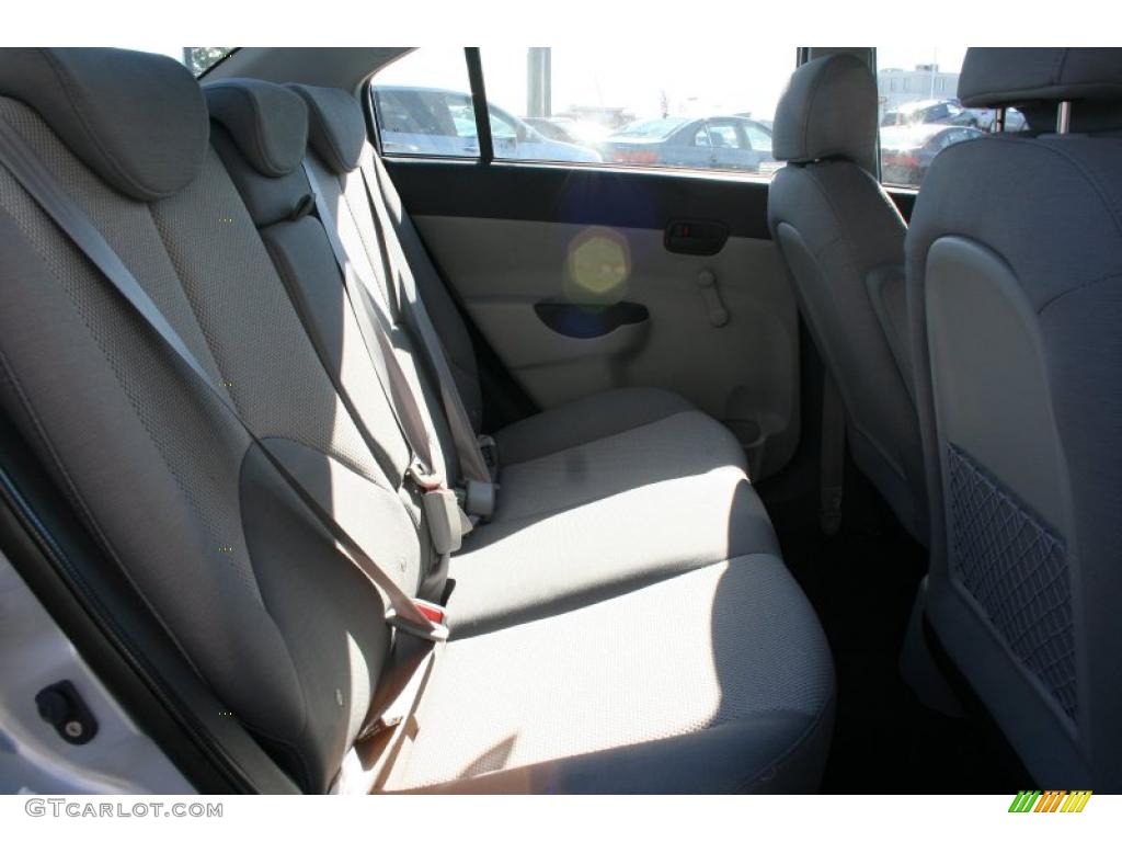 2009 Accent GLS 4 Door - Platinum Silver / Gray photo #13