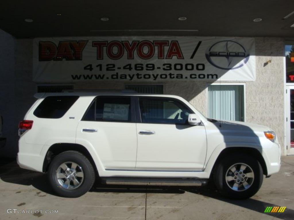 2011 4Runner SR5 4x4 - Blizzard White Pearl / Graphite photo #1