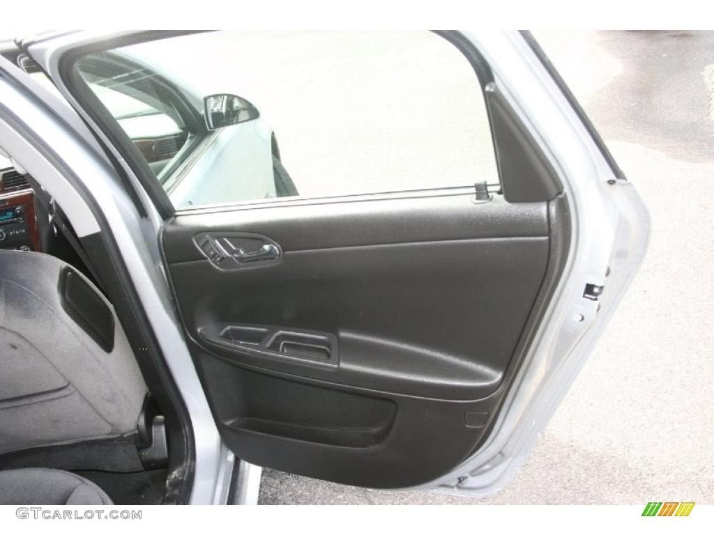 2010 Impala LT - Silver Ice Metallic / Gray photo #15