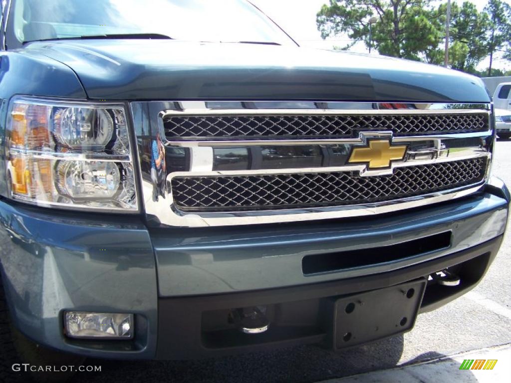 2010 Silverado 1500 LTZ Crew Cab 4x4 - Blue Granite Metallic / Light Titanium/Dark Titanium photo #8