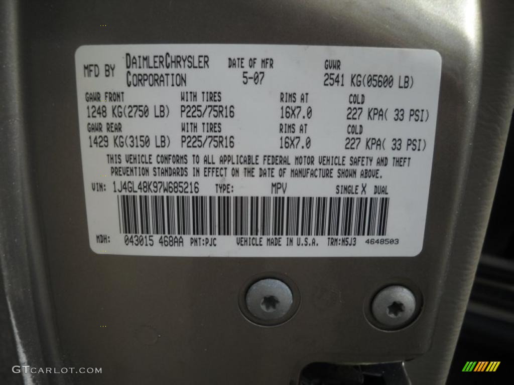 2007 Liberty Color Code PJC for Light Khaki Metallic Photo #37495372