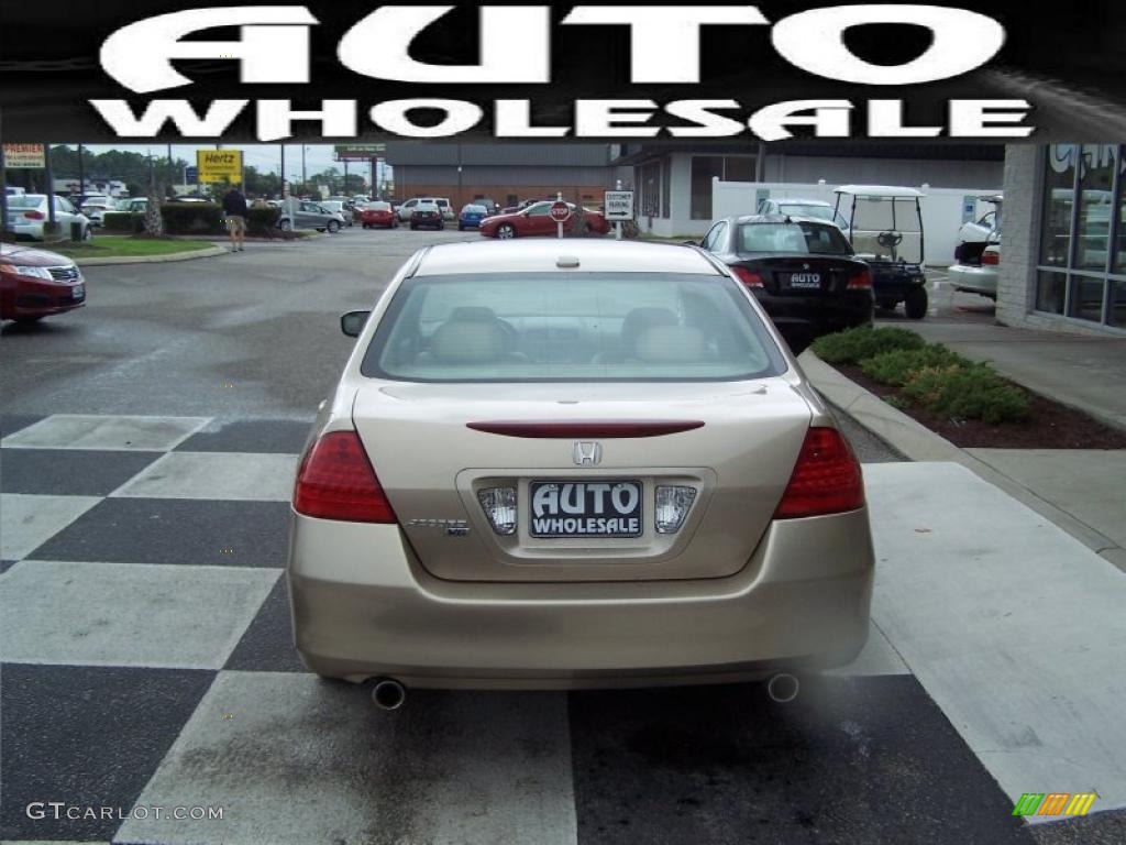 2006 Accord EX-L V6 Sedan - Desert Mist Metallic / Ivory photo #3