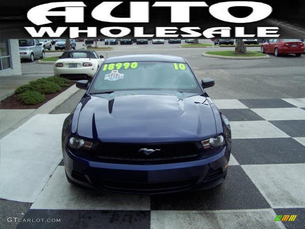 2010 Mustang V6 Coupe - Kona Blue Metallic / Charcoal Black photo #2