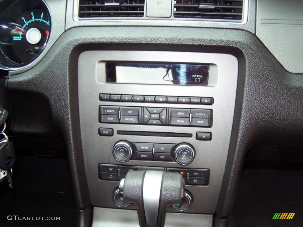 2010 Mustang V6 Coupe - Kona Blue Metallic / Charcoal Black photo #8