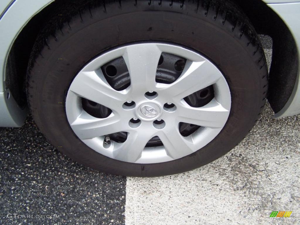 2010 Toyota Camry LE Wheel Photo #37497464