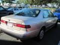 1999 Cashmere Beige Metallic Toyota Camry LE  photo #3