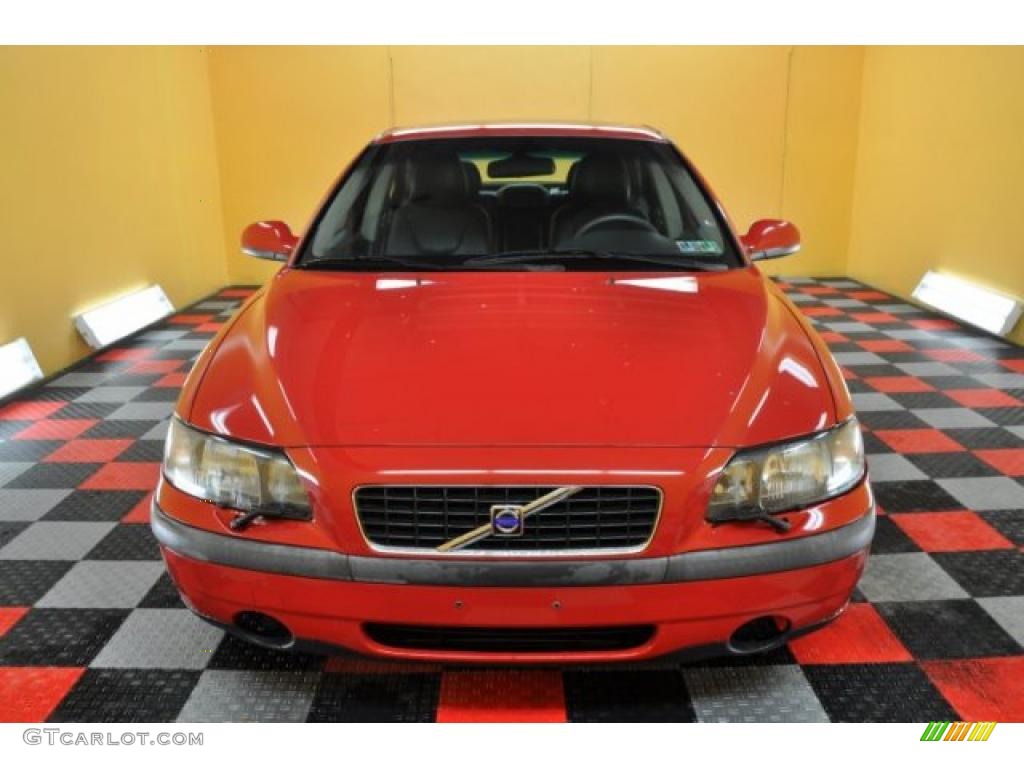 2002 S60 2.4 - Red / Graphite photo #2