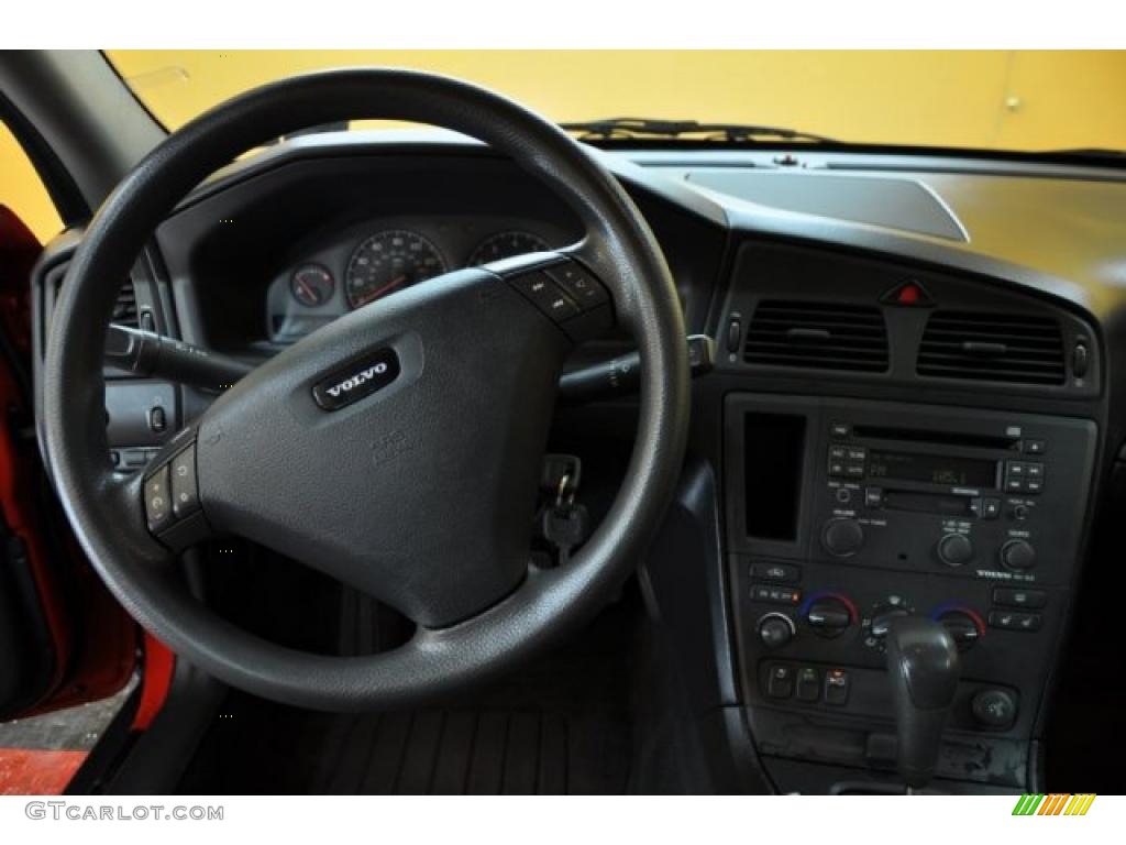 2002 S60 2.4 - Red / Graphite photo #7