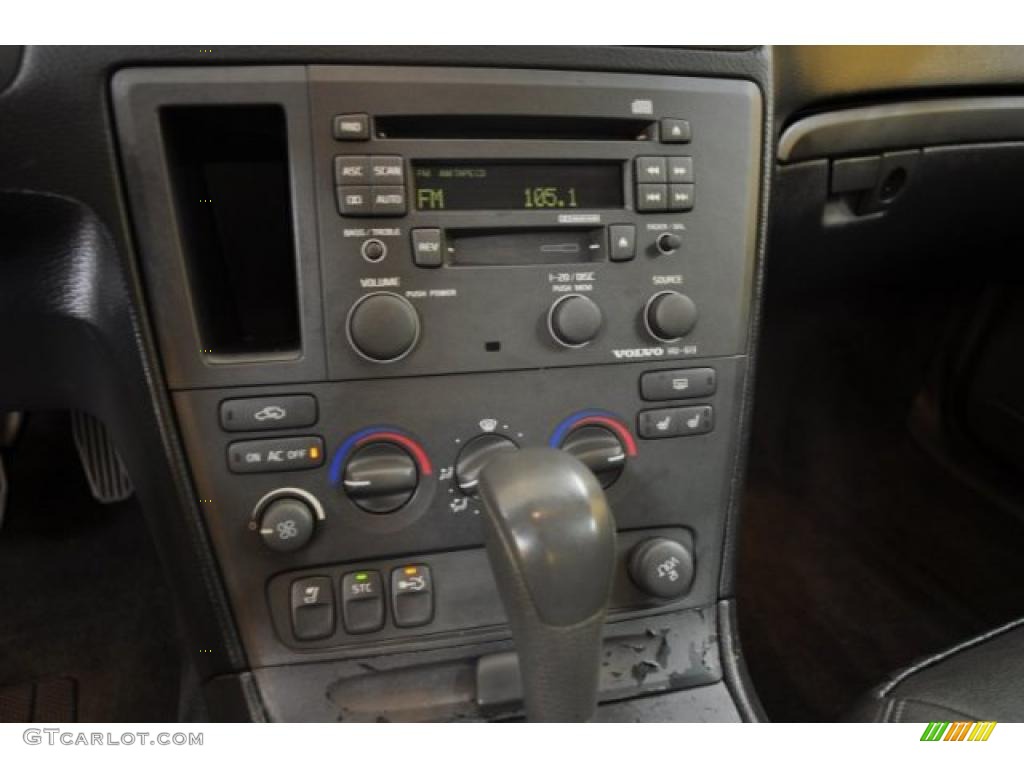 2002 S60 2.4 - Red / Graphite photo #8