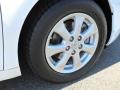 Super White - Camry LE Photo No. 30