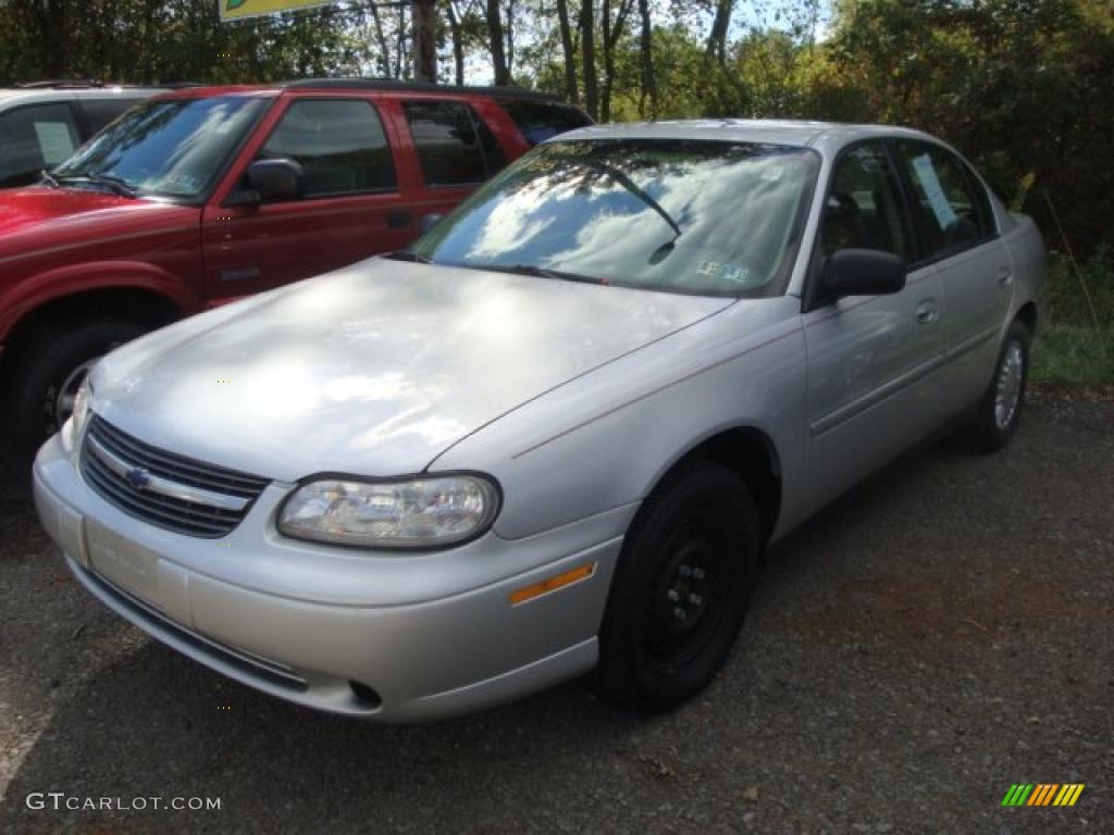 2003 Malibu Sedan - Galaxy Silver Metallic / Gray photo #5