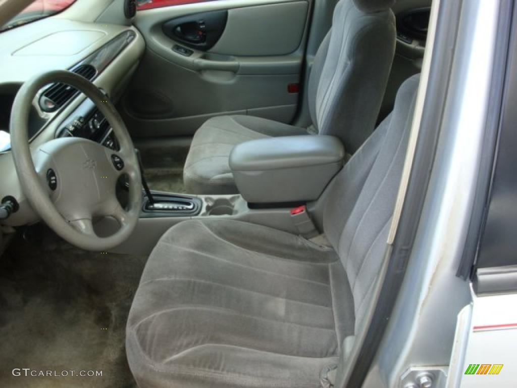 2003 Malibu Sedan - Galaxy Silver Metallic / Gray photo #8