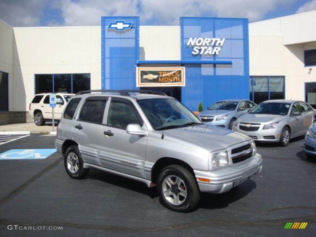 2004 Tracker LT 4WD - Silverleaf Metallic / Medium Gray photo #1