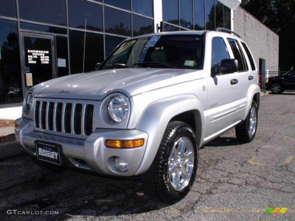 2004 Liberty Limited 4x4 - Bright Silver Metallic / Light Taupe/Dark Slate Gray photo #1